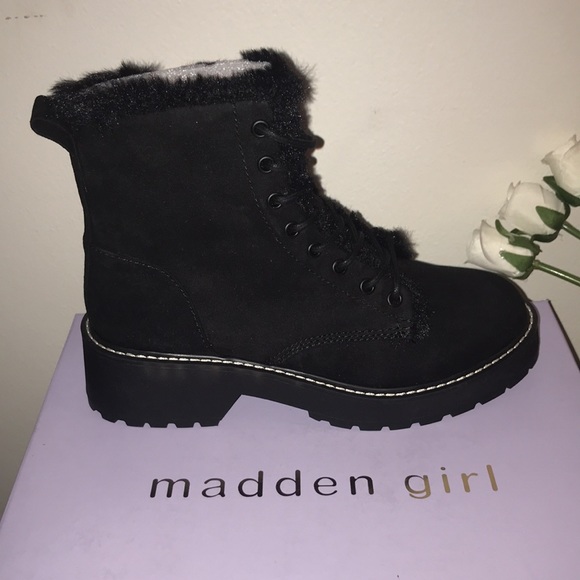 NWT Madden Girl Carra Faux-Fur Combat Booties 7 - Picture 11 of 12